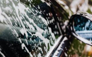 Više štete nego koristi: Izbegnite ove tipične greške kod jesenjeg pranja automobila Više štete nego koristi: Izbegnite ove tipične greške kod jesenjeg pranja automobila
