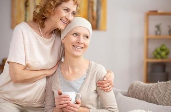 Dva zabrinjavajuća znaka raka - simptomi koje ne smete da ignorišete