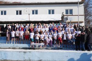 U Somboru za časni krst plivala 72 učesnika