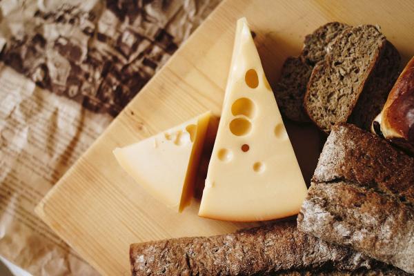 Nutricionisti upozoravaju: Ovo je najnezdravija vrsta sira