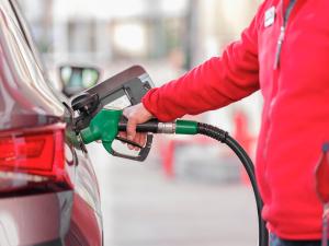 Nekoliko razloga zašto vaš automobil troši više goriva nego pre
