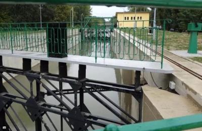 KROZ PROJEKAT „ZAPLOVI SRBIJOM” I BEZDAN DOBIJA MARINU Vezovi za manja plovila