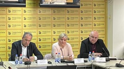 Srpskim radnicima otkazi, strancima subvencije: Sindikati najavili blokade autoputa i aerodroma