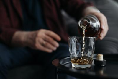„Čuvao sam flašu viskija 17 godina i otvorio je za posebnu priliku, zažalio sam istog trenutka kad sam se uhvatio za flašu“