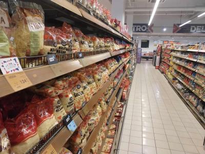Uredba Vlade o maržama stupila na snagu, Efektiva kaže - niže cene skoro neprimetne