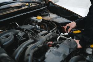 Motor u praznom hodu radi neravnomerno - šta bi moglo da bude uzrok?
