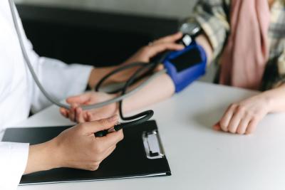 Hipertenzija: Tiha opasnost koja se može kontrolisati, prepoznajte je na vreme