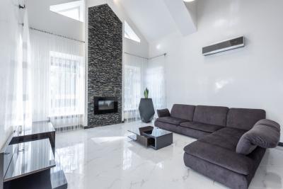 Paliti i gasiti klimu ili ostaviti da radi: Šta više troši stuju?