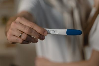 5 ranih simptoma koji ukazuju na trudnoću! Nije samo IZOSTANAK ciklusa