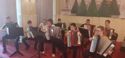 Muzika harmonike ima put do svačijeg srca