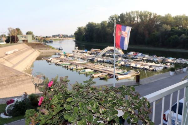 Zabranjena vožnja skutera i glisera u rukavcu kod apatinske marine