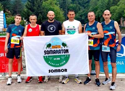 Tijana Kabić i Damjana Perenčević na pobedničkom postolju Noćnog maratona u Novom Sadu!