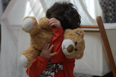 Bura oko izmena Porodičnog zakona i ukidanja "batine iz raja": Šta valja, a šta je sporno za UNICEF