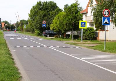 U toku asfaltiranje ulice Nikolaja Šimića i postavljanje ležećih policajaca po zahtevu građana