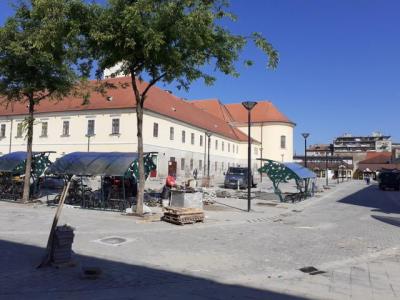 Pijaca u lancima spremna, atrijum ipak bez fontane