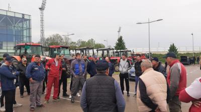 Poljoprivrednici na putevima do ispunjenja svih zahteva: Sledeći potez blokada Beograda