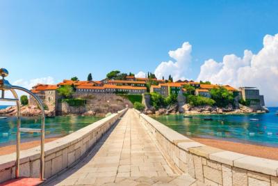 Sveti Stefan konačno otvoren za turiste, ali cena ulaznice će mnoge naterati da razmisle