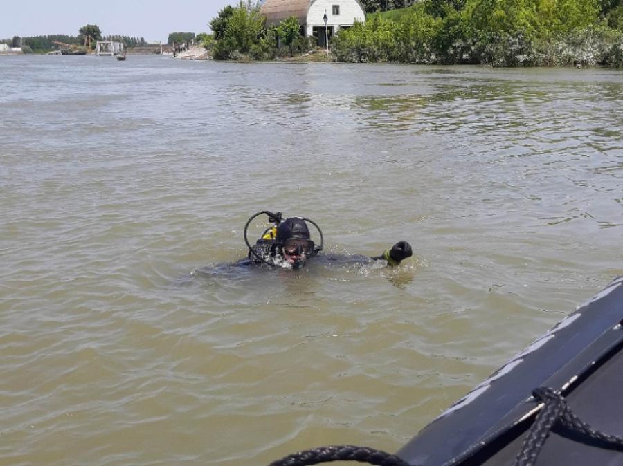 Pronađen utopljeni dečak u Dunavu, porodici još nije potvrđeno da li je reč o jednom od nestalih dečaka iz Apatina