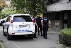 DRAMA U ČONOPLJI Video suprugu sa drugim muškarcem u automobilu, pa ZAPUCAO