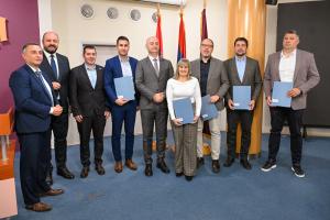 Somboru 37 miliona dinara za radove za izgradnju tri sportska rekreativna terena i uređenje dečijeg igrališta