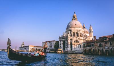 Venecija ograničava posetu turističkih grupa: Samo pola autobusa će moći da obilazi grad