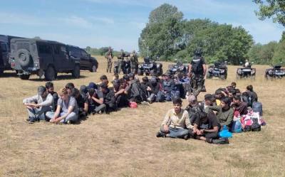 Na području Zapadnobačkog okruga, na više lokacija, pronađeno 48 migranata