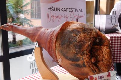 Održana 2. manifestacija „Šunka fest – najbolje iz Sombora 2024“