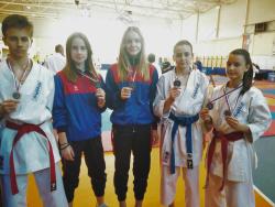 Na Prvenstvu Srbije somborskim karatistima 4 medalje