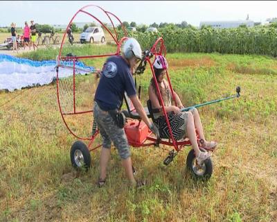 Paraglajding, paratrajk tandem i solo letovi u Somboru