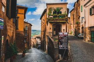 Ovaj grad nudi 100.000 evra da se preselite i da kupite nekretninu za 1 evro: Živećete na jednom od najlepših mesta na svetu, ali pod dva uslova