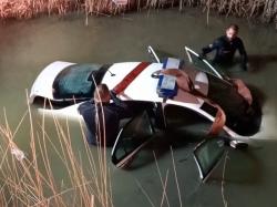 POLICIJSKI AUTO SLETEO U KANAL, NEMA POVREĐENIH