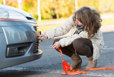 Kvar na auto-putu: sme li prijatelj da vas vuče do kuće ili servisa?